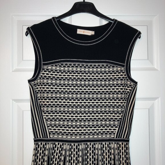 Tory Burch: Black-and-white patterned dress (size S/P) - Picture 2 of 7